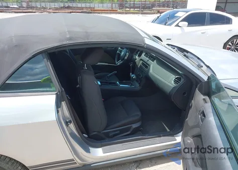 2012 Ford Mustang V6 z USA, uszkodzony, nr VIN 1ZVBP8EM7C5203910